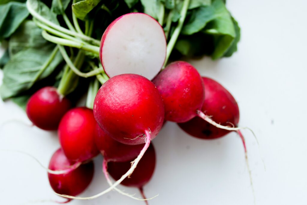 Radish is a good companion plant for spinach.